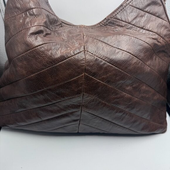 Guess Large Brown Leather Shoulder Bag - Picture 6 of 7